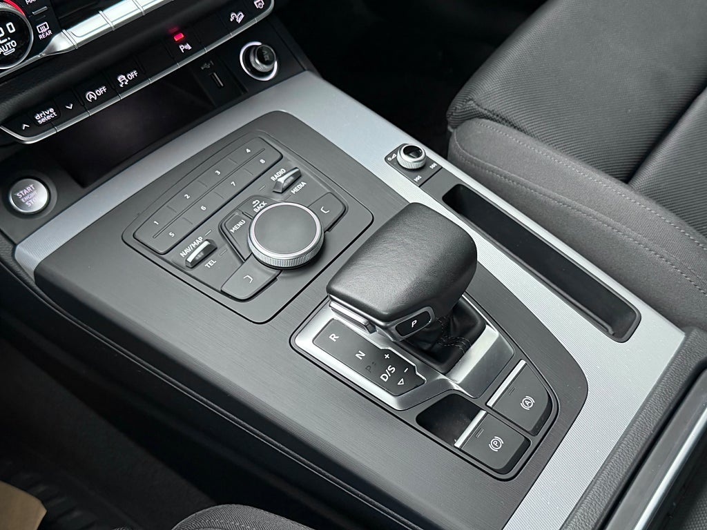 Audi Q5 2018 - miniatyr 22
