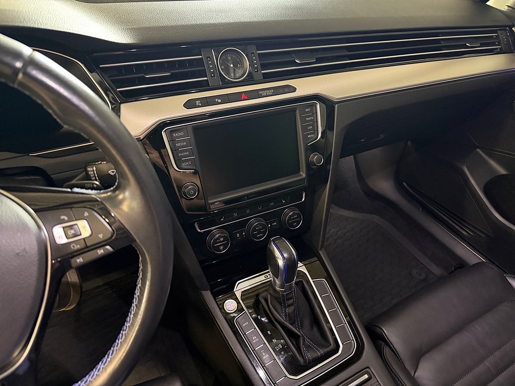 Volkswagen Passat 2016 - miniatyr 13