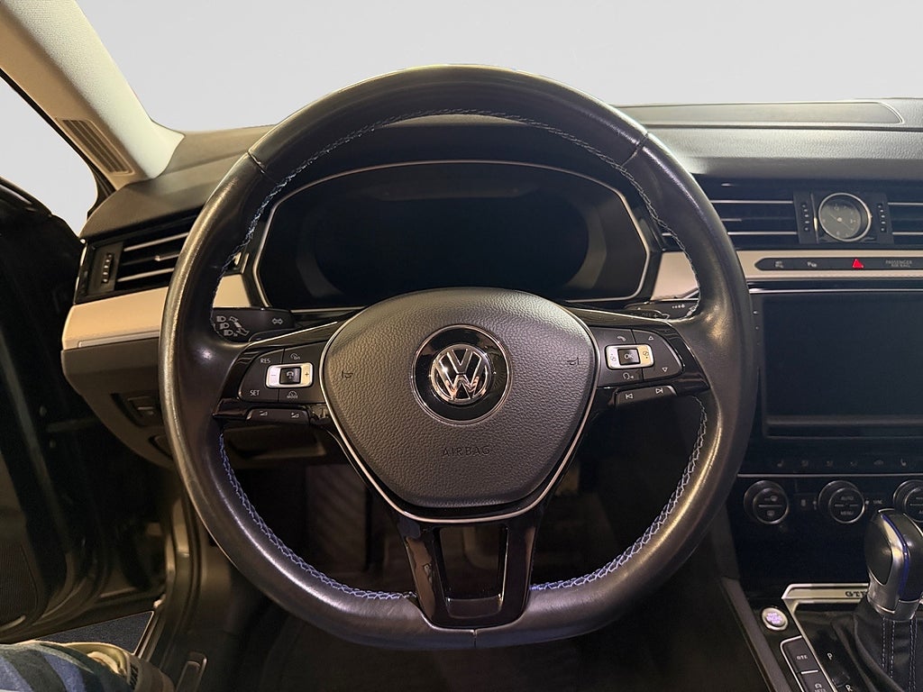 Volkswagen Passat 2016 - miniatyr 14