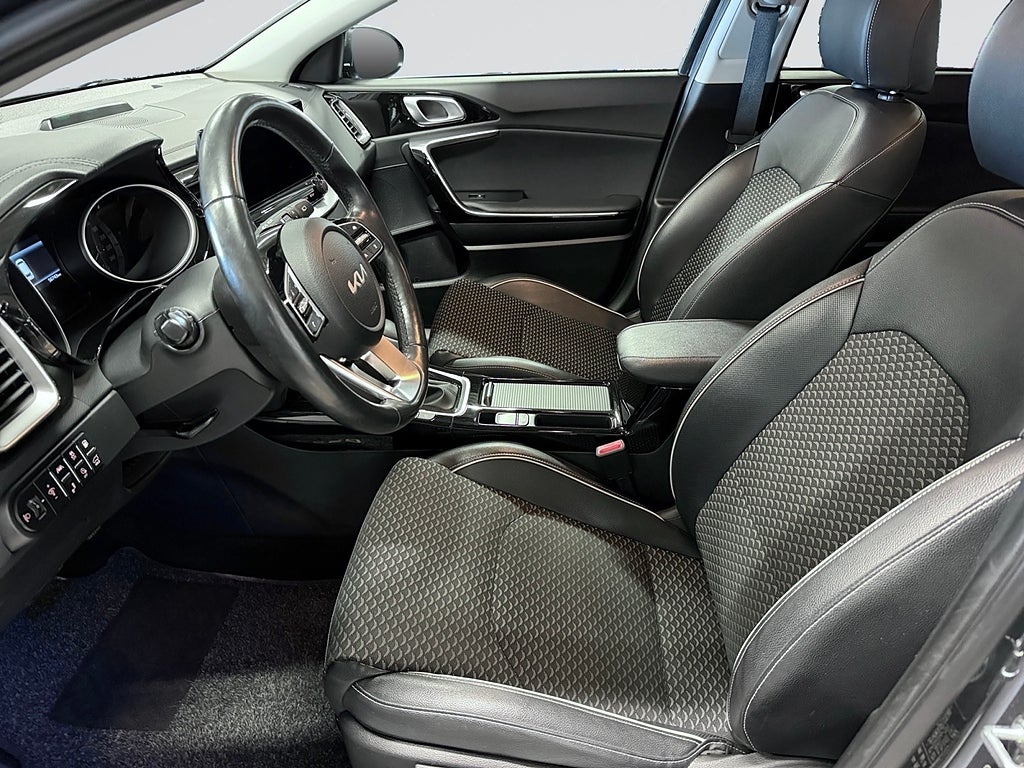 Kia Ceed 2023 - miniatyr 10