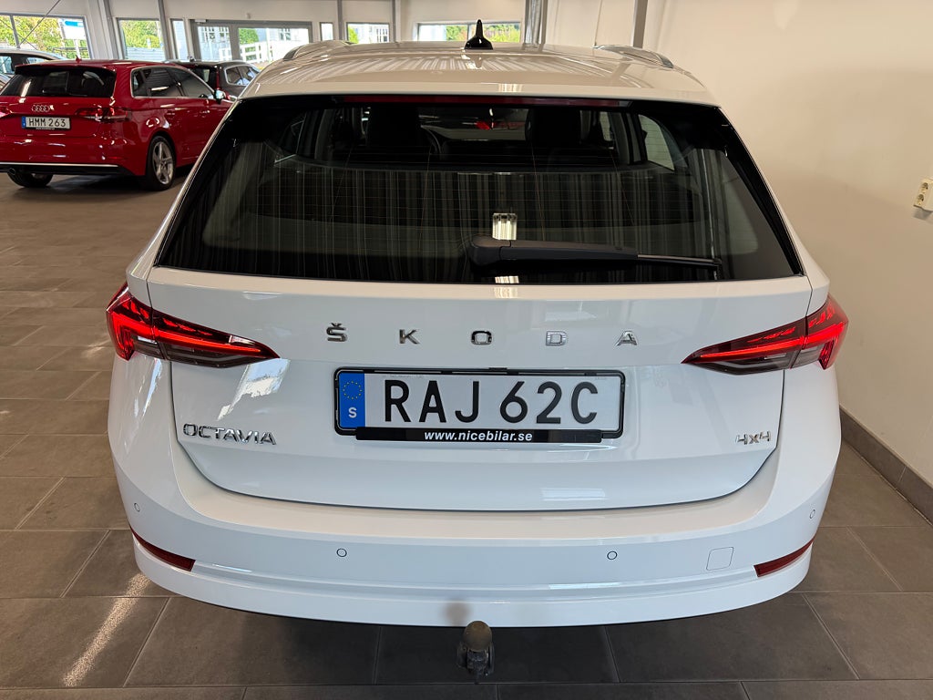 Skoda Octavia 2023 - miniatyr 5