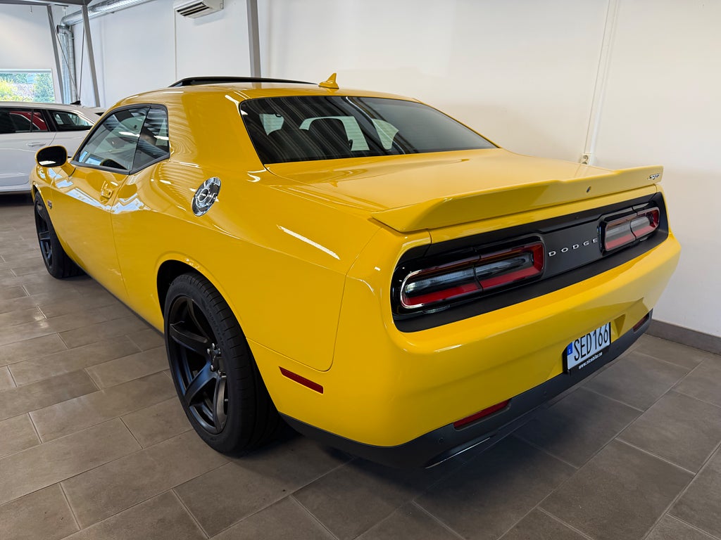 Dodge Challenger 2018 - miniatyr 4