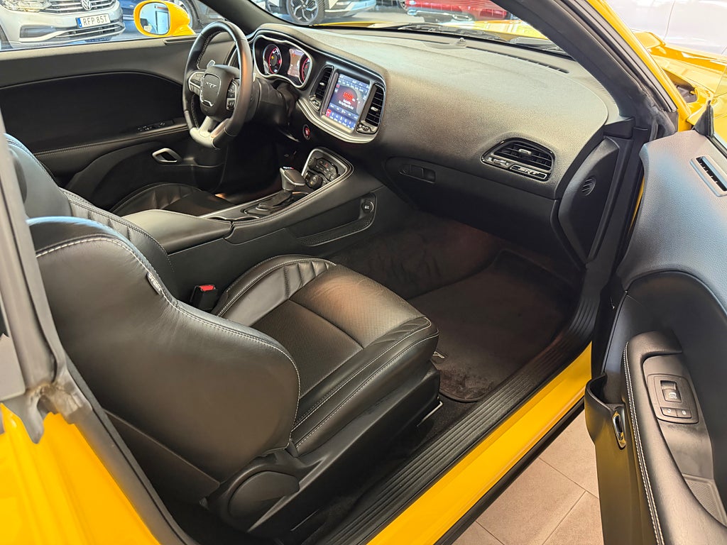 Dodge Challenger 2018 - miniatyr 9