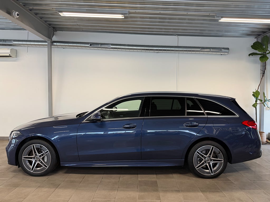 Mercedes-Benz C300 2024 - miniatyr 4