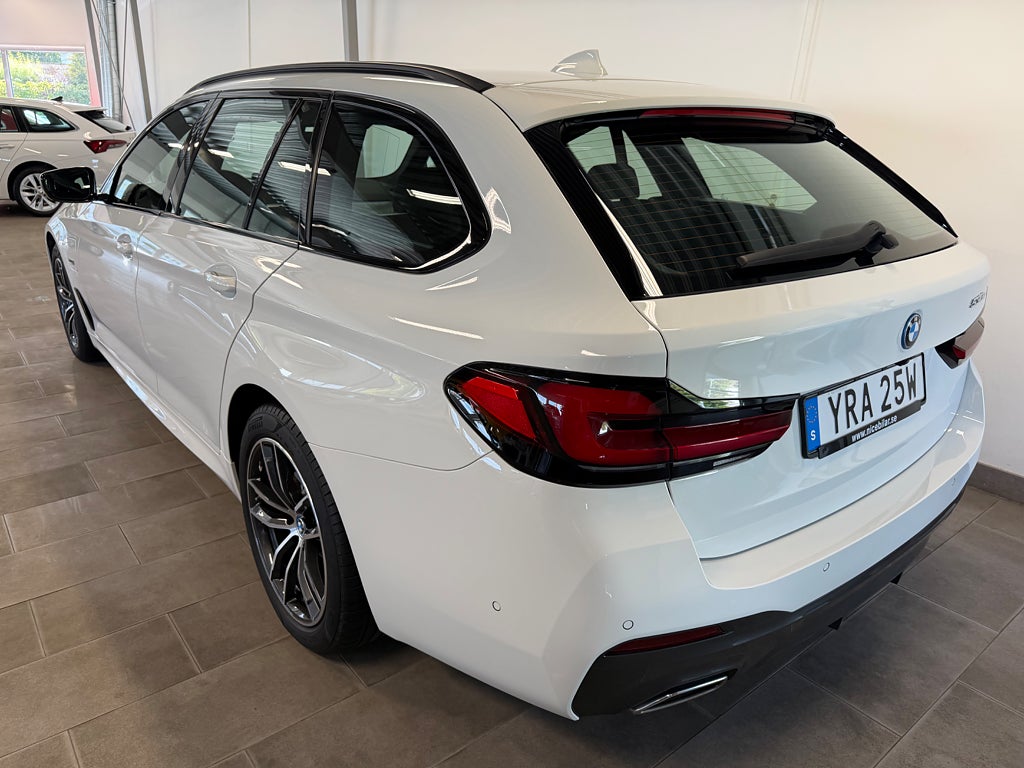 BMW 530e 2023 - miniatyr 5