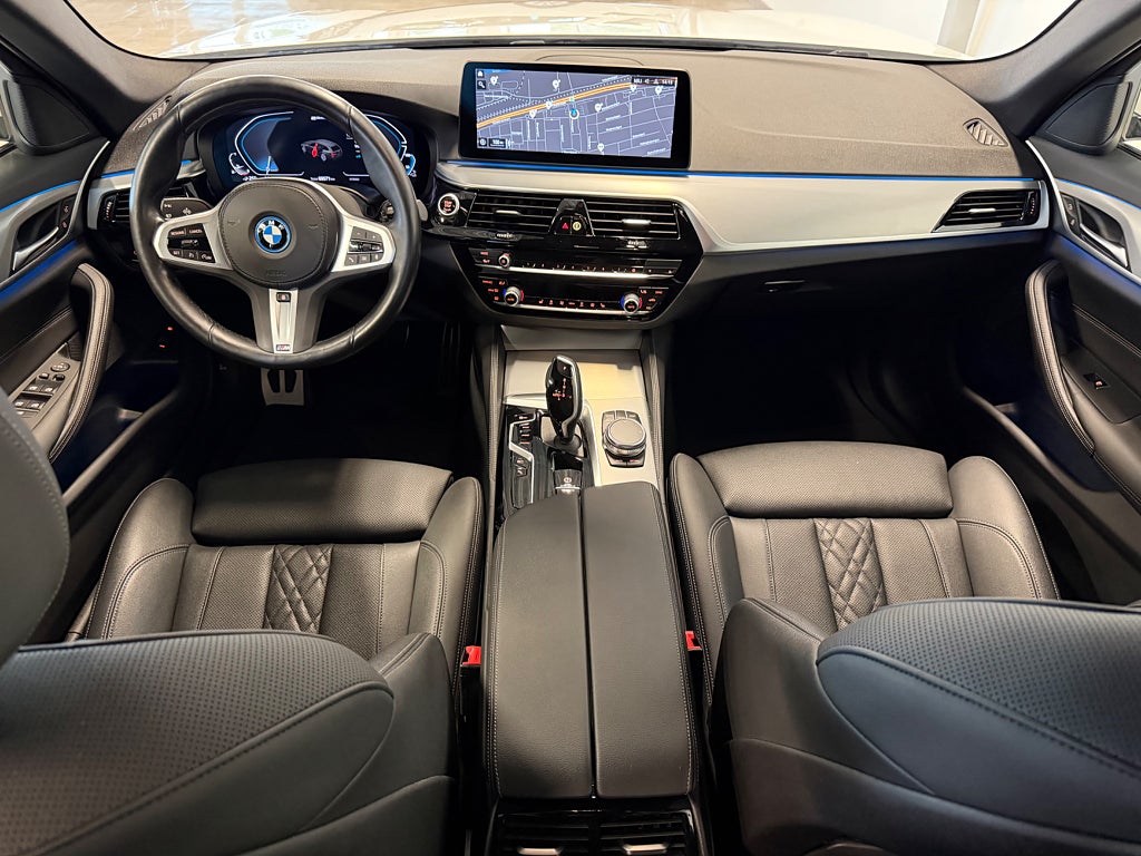 BMW 530e 2023 - miniatyr 10