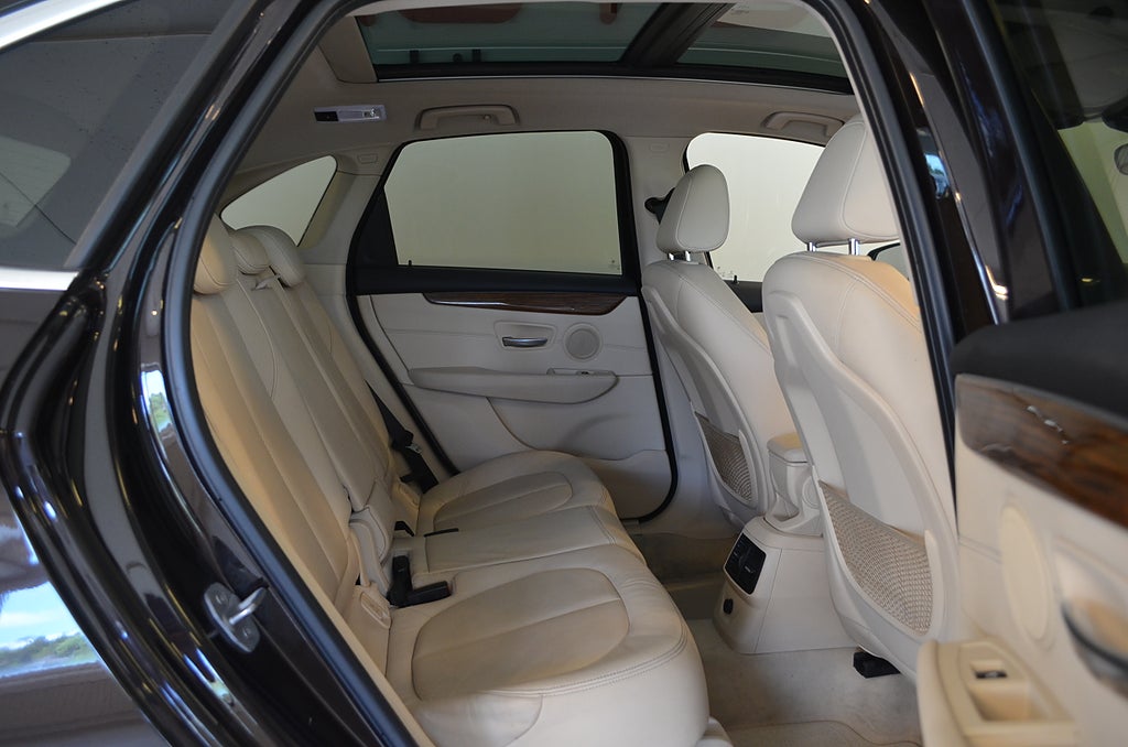 BMW 218 2015 - miniatyr 18