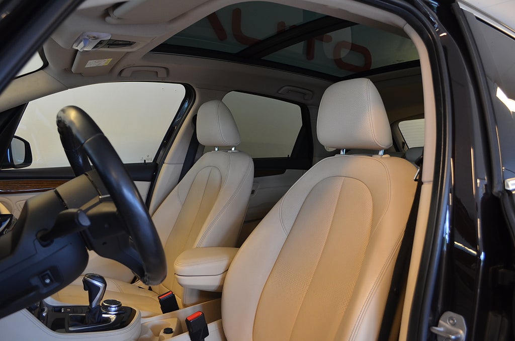 BMW 218 2015 - miniatyr 10