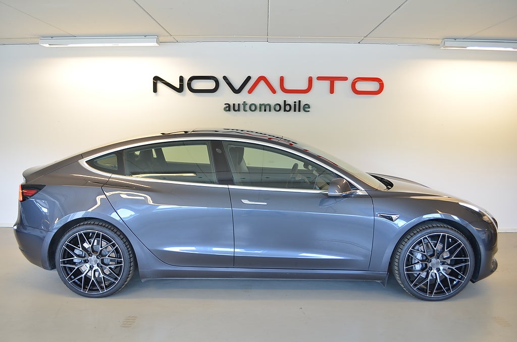 Tesla Model 3 2020 - miniatyr 11