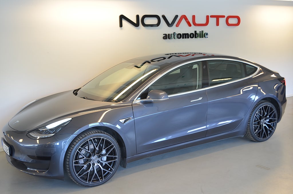 Tesla Model 3 2020 - miniatyr 3