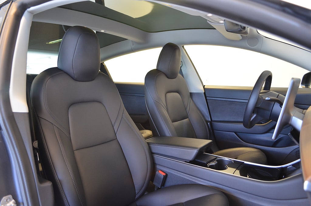 Tesla Model 3 2020 - miniatyr 21