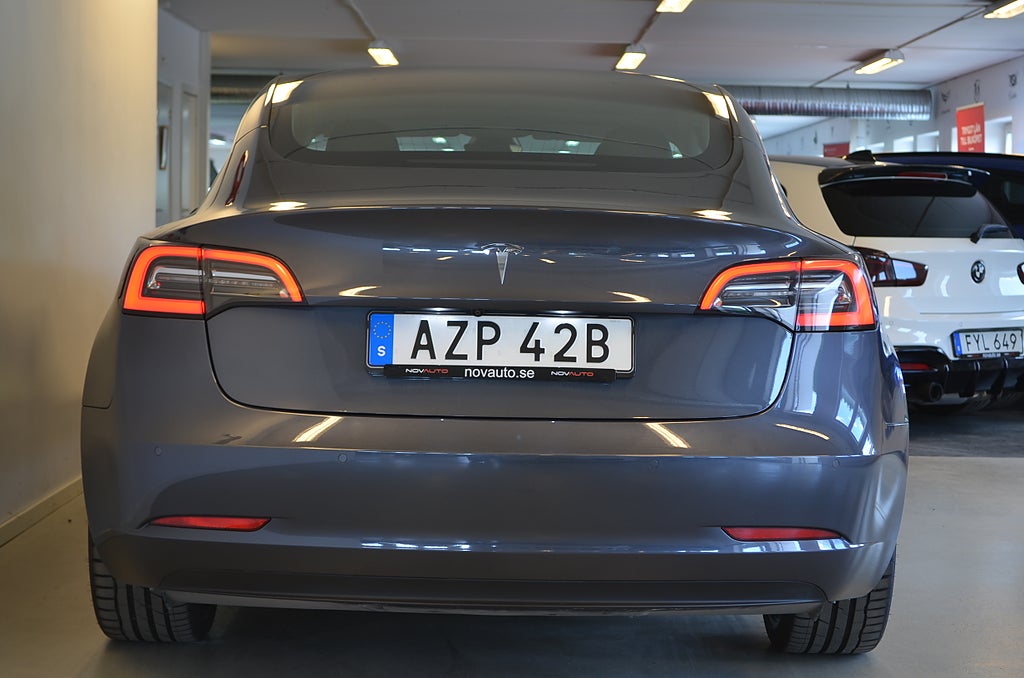 Tesla Model 3 2020 - miniatyr 7