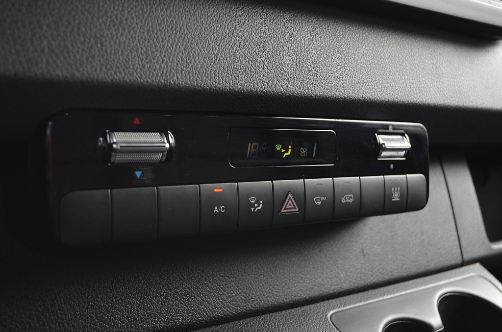 Mercedes-Benz Sprinter 2019 - miniatyr 12