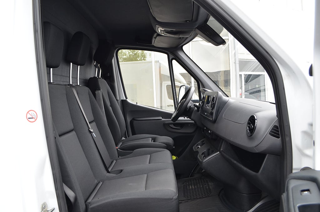 Mercedes-Benz Sprinter 2019 - miniatyr 9