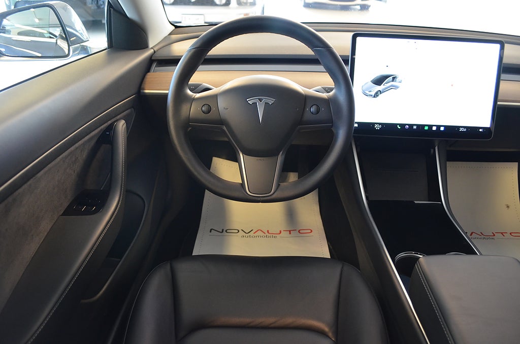 Tesla Model 3 2019 - miniatyr 11