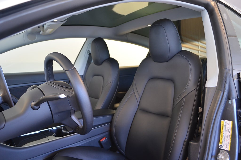 Tesla Model 3 2019 - miniatyr 13