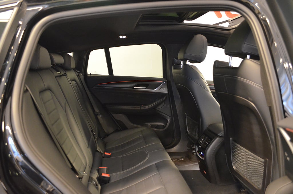 BMW X4 2023 - miniatyr 17