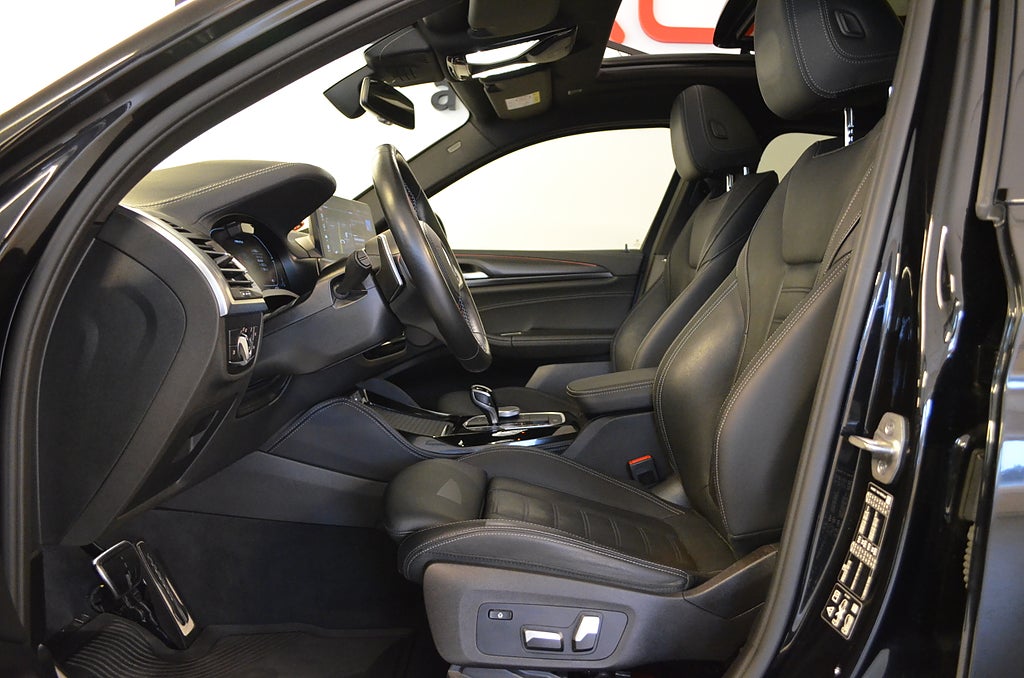BMW X4 2023 - miniatyr 6