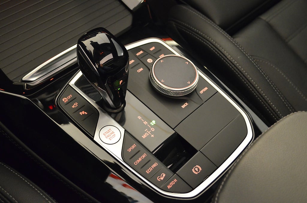 BMW X4 2023 - miniatyr 10