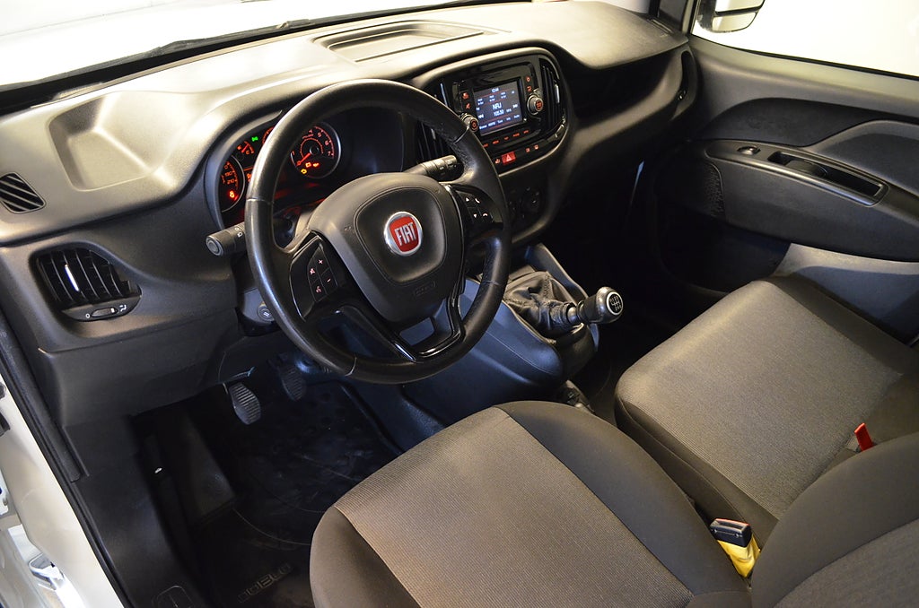Fiat Doblò 2018 - miniatyr 2