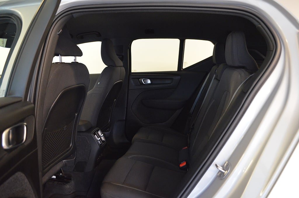 Volvo XC40 2023 - miniatyr 13