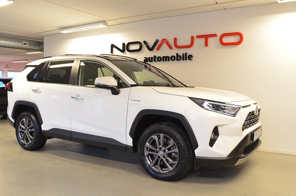 Toyota RAV4 Hybrid AWD-i Executive Panorama Läder Kamera LED