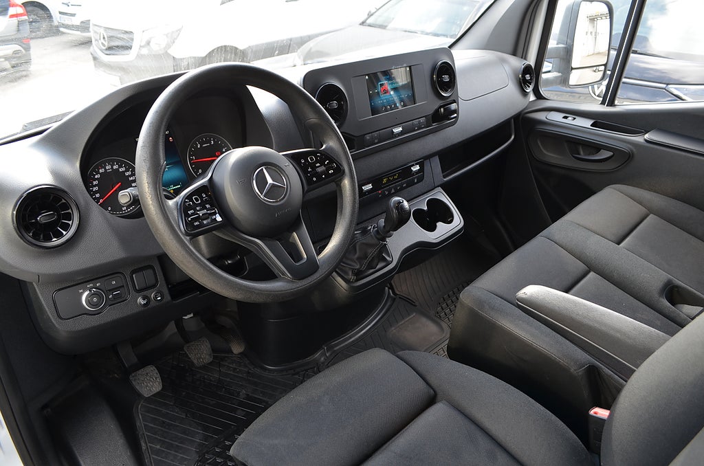 Mercedes-Benz Sprinter 2022 - miniatyr 2