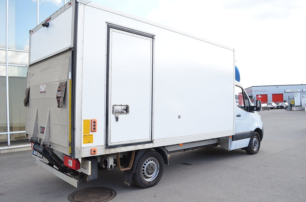 Mercedes-Benz Sprinter 2022 - miniatyr 3