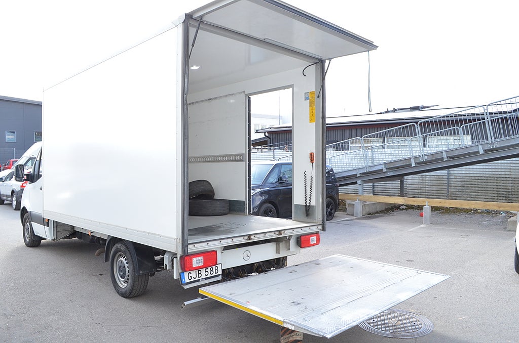 Mercedes-Benz Sprinter 2022 - miniatyr 6