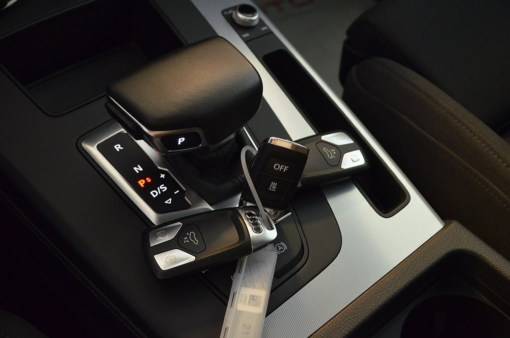 Audi Q5 2021 - miniatyr 3