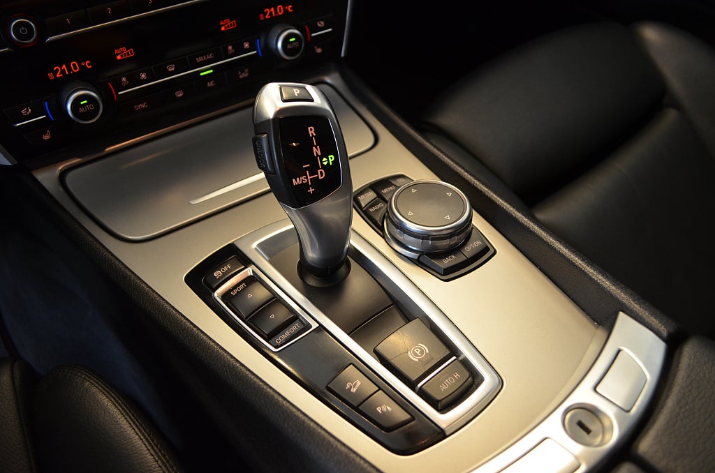 BMW 530 2015 - miniatyr 15
