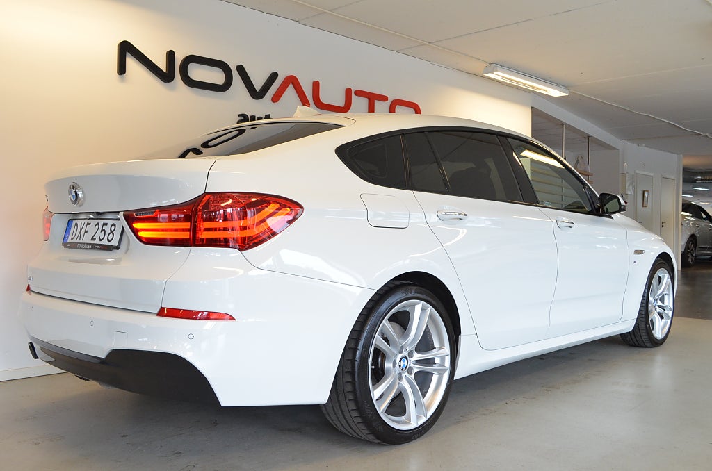 BMW 530 2015 - miniatyr 25
