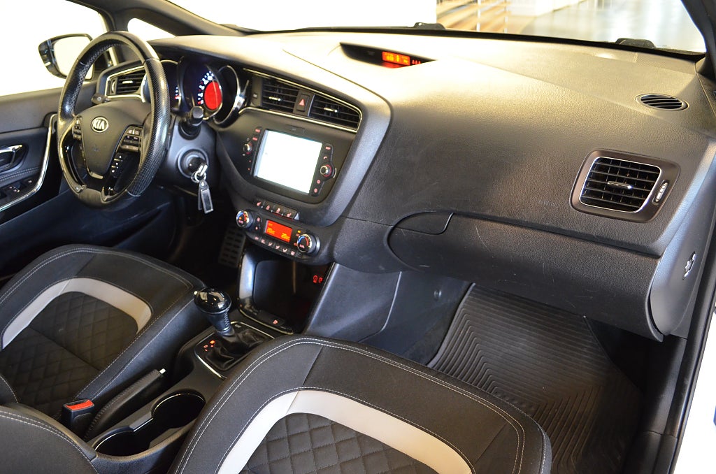 Kia Ceed 2018 - miniatyr 14