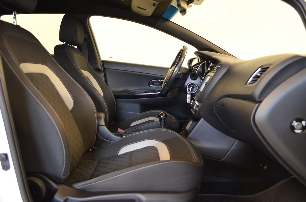 Kia Ceed 2018 - miniatyr 16