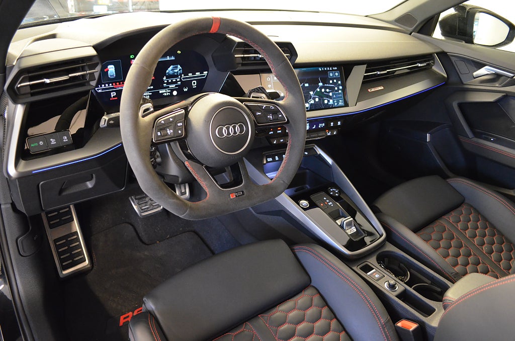 Audi RS3 2023 - miniatyr 2