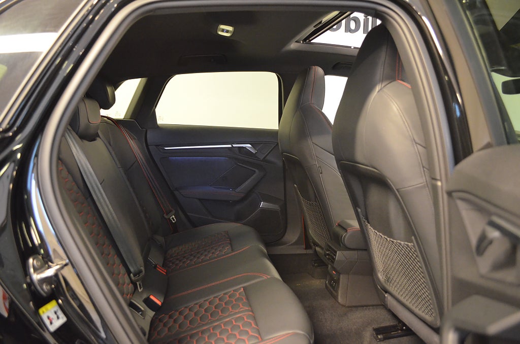 Audi RS3 2023 - miniatyr 10
