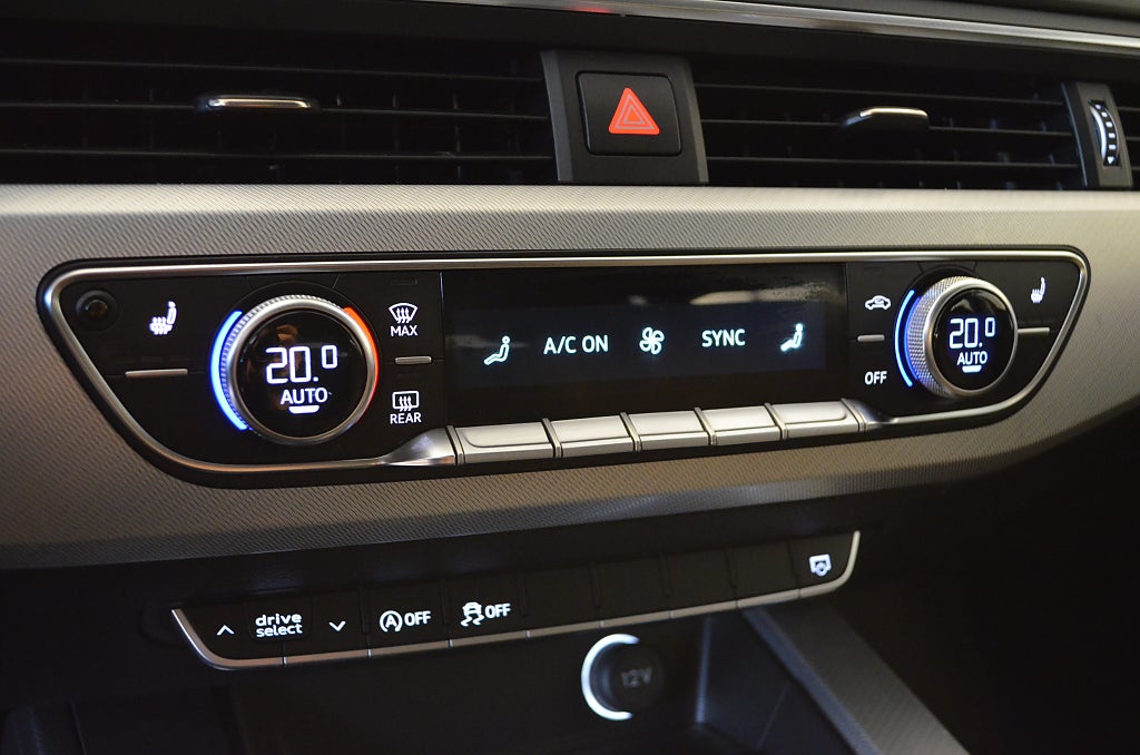 Audi A4 2016 - miniatyr 10