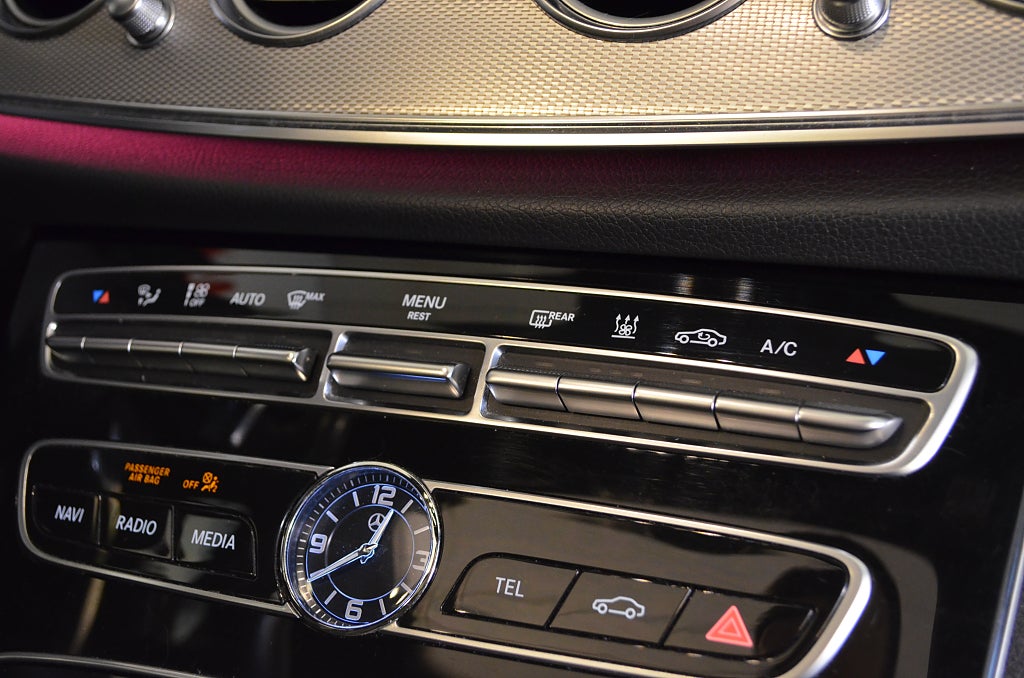 Mercedes-Benz E 2018 - miniatyr 11