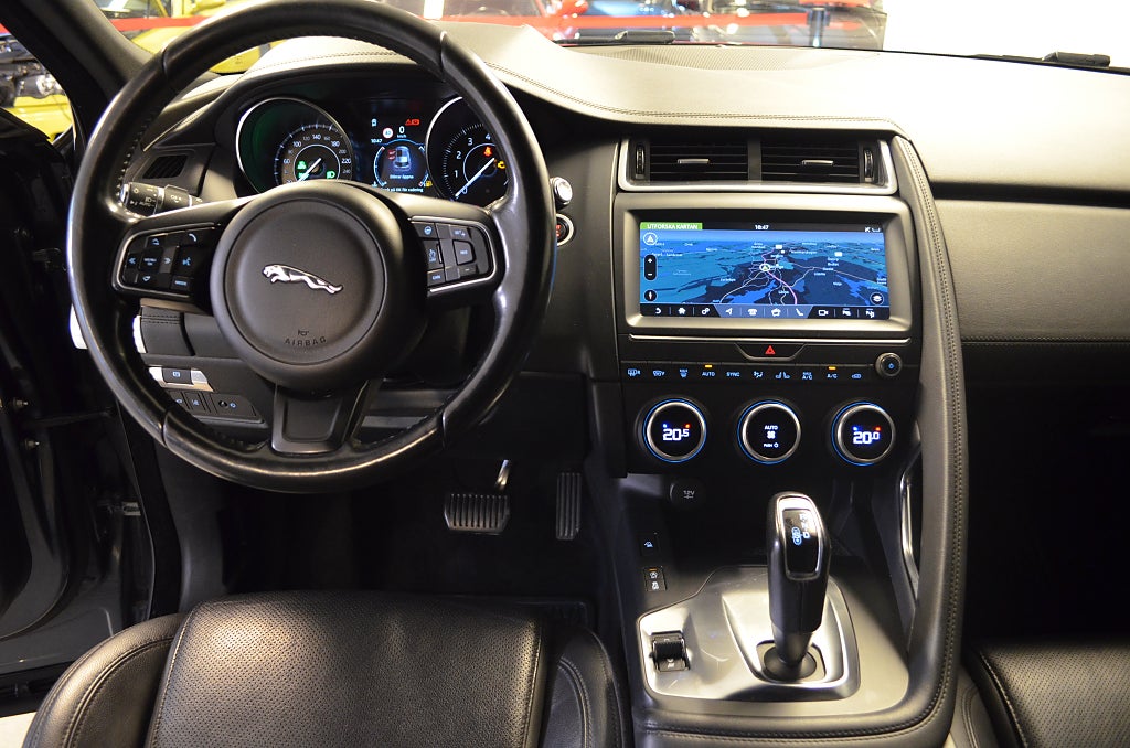 Jaguar E-Pace 2018 - miniatyr 2