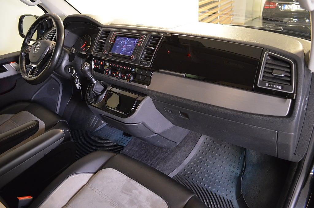 Volkswagen Multivan 2016 - miniatyr 12