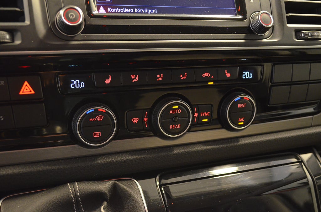 Volkswagen Multivan 2016 - miniatyr 18