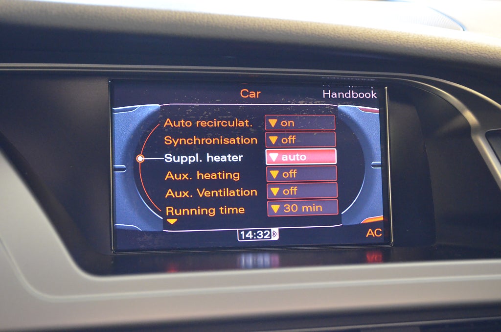 Audi A4 2010 - miniatyr 14