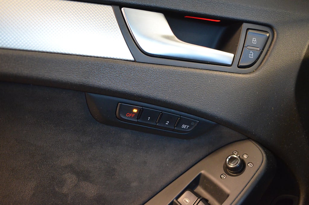 Audi A4 2010 - miniatyr 15
