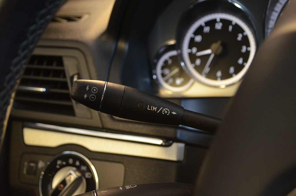Mercedes-Benz E 2010 - miniatyr 15