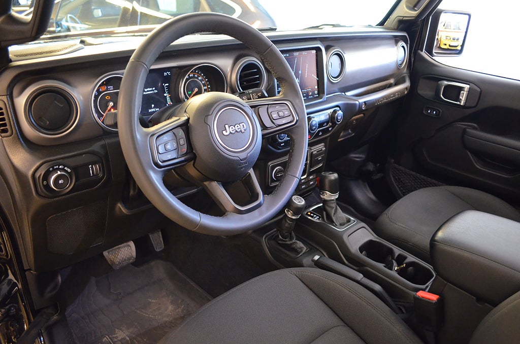 Jeep Wrangler 2023 - miniatyr 12