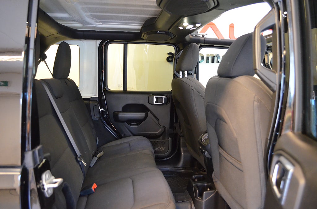 Jeep Wrangler 2023 - miniatyr 15