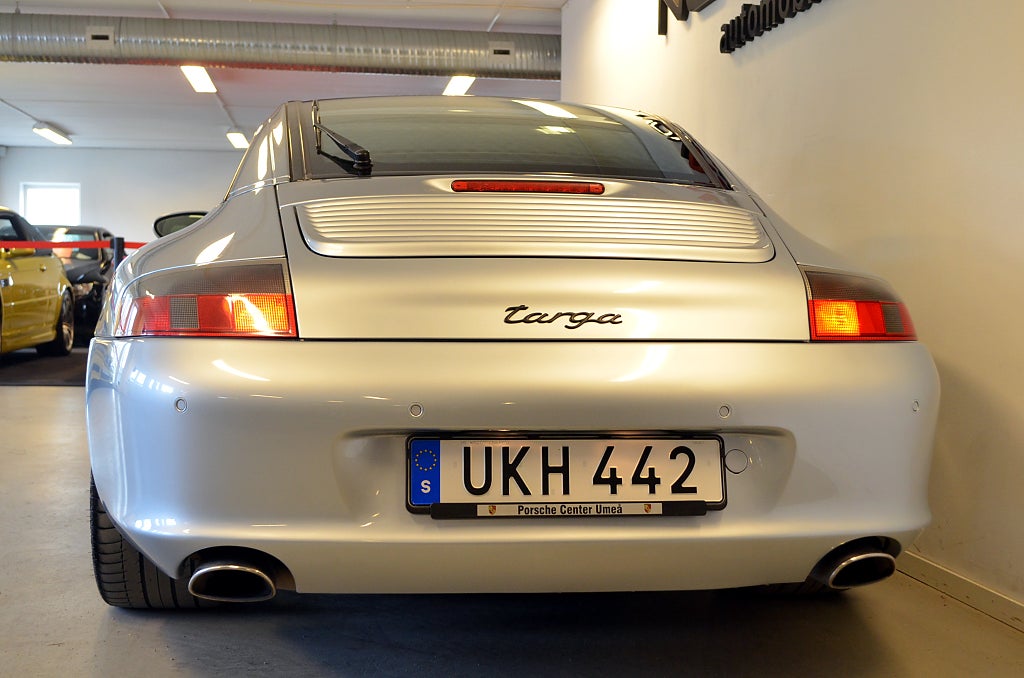 Porsche 911 2003 - miniatyr 7