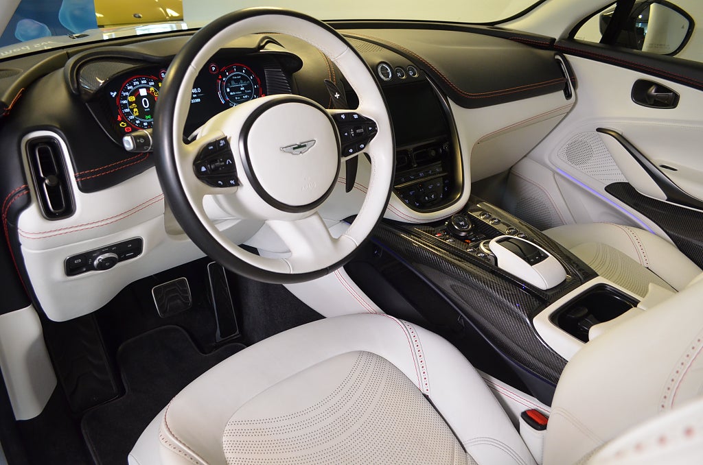 Aston Martin DBX 2023 - miniatyr 20