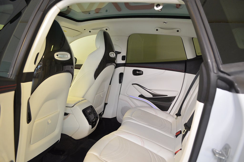 Aston Martin DBX 2023 - miniatyr 21