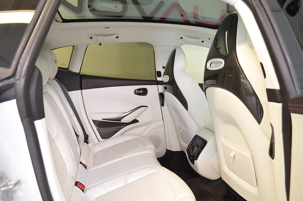 Aston Martin DBX 2023 - miniatyr 10